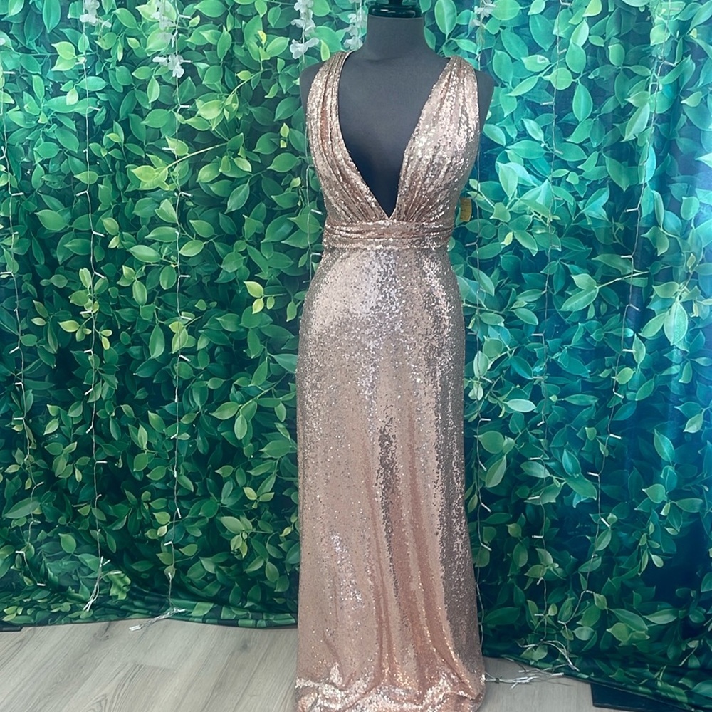 Sequence cross shoulder dress